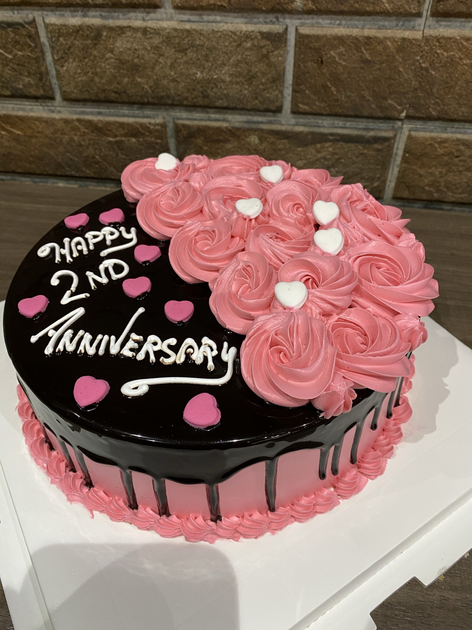 Buying the best anniversary cake online in Delhi NCR – Tuileries Patisserie