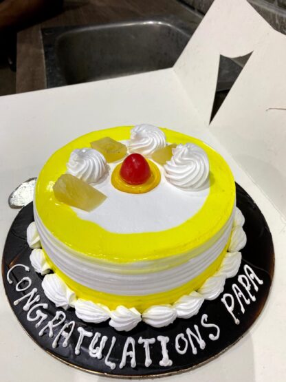 Half Kg Pineapple Cake