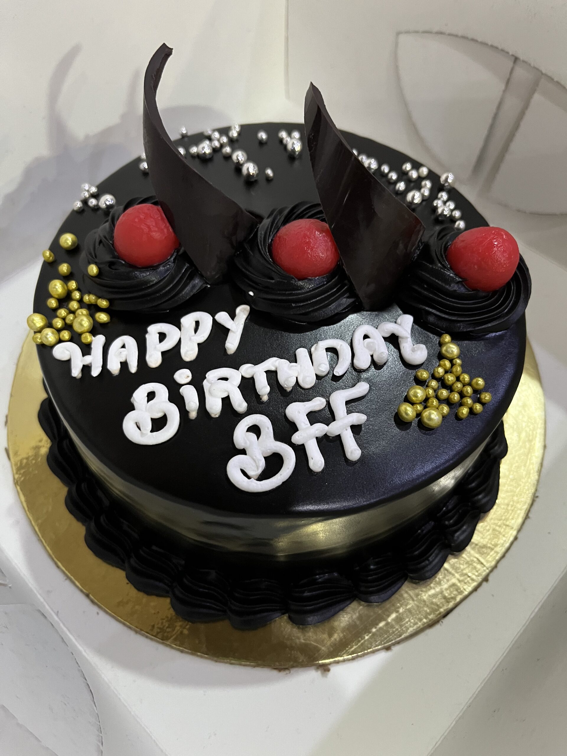 Half Kg Chocolate Birthday Cake