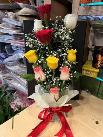 Mix Roses Arrangement in Glass Vase