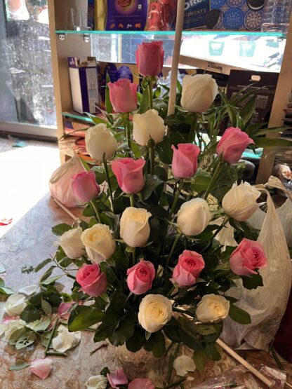 White n Pink Roses Vase Arrangement