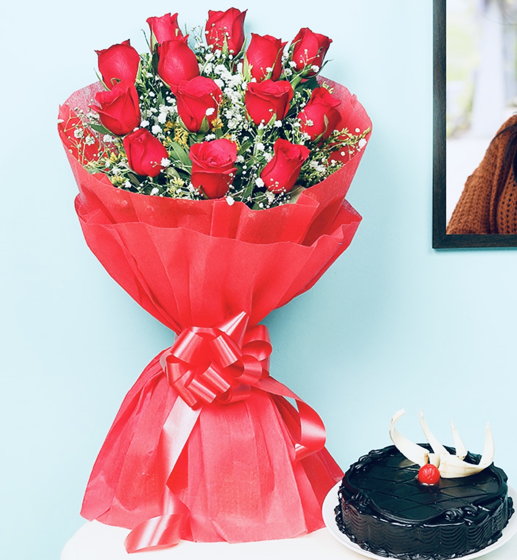 Send Impressive Cake & Rose Combo Online, Price ₹1345 | Unreal Gift