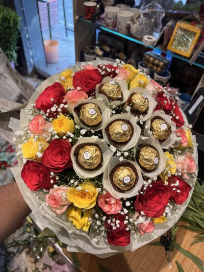 Forever Mix Roses n Ferrero Rocher