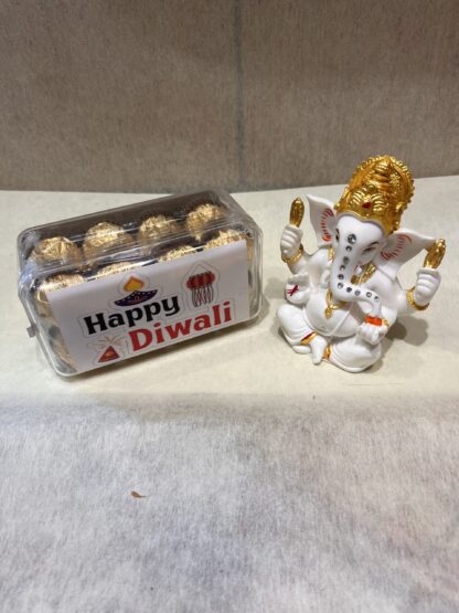 Ganesha Idol n Rochers