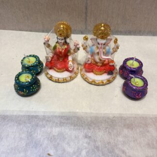 Laxmi & Ganesha ji Idol with Matki Diyas