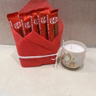 Kitkat Chocoltes With Holographic Candle
