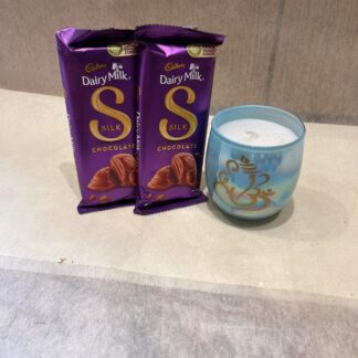 Dairymilk Silk With Holographic Candle