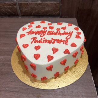 Half Kg heart shape Pineapple Cake