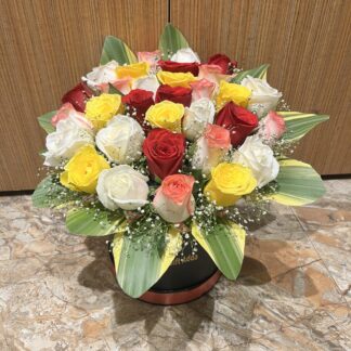 Mix Roses Box Arrangement