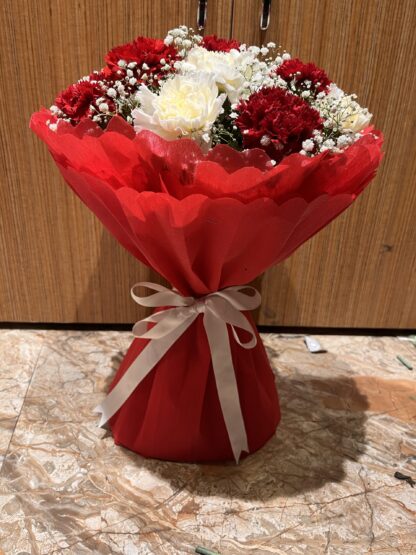 Red n White Mix Carnations  Bouquet