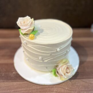 Golden Theme Cake-1 Kg