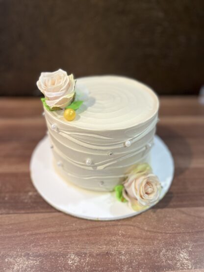 Golden Theme Cake-1 Kg