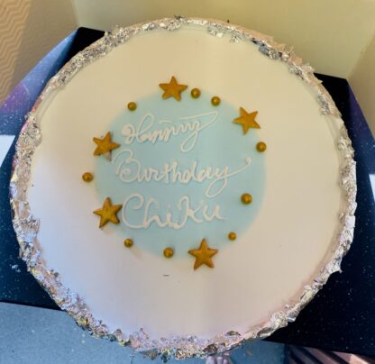 Two-shades Chocolate Birthday Cake-Half Kg - Image 2