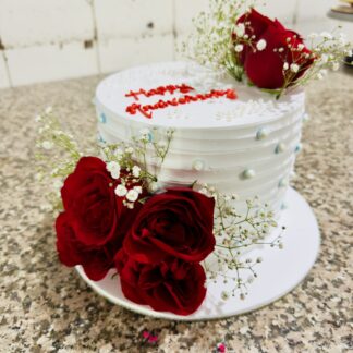 Butterscotch Rosy Cake-1 Kg