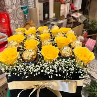 Yellow Roses n Rochers