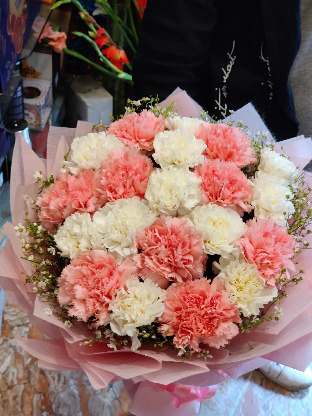 Pink n White Trend