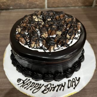 Choco Kitkat cake