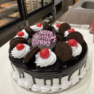 Half Kg Black Forest Oreo Cake