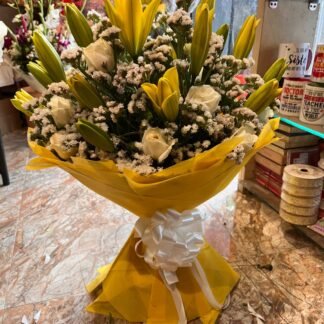 Superb Yellow n White