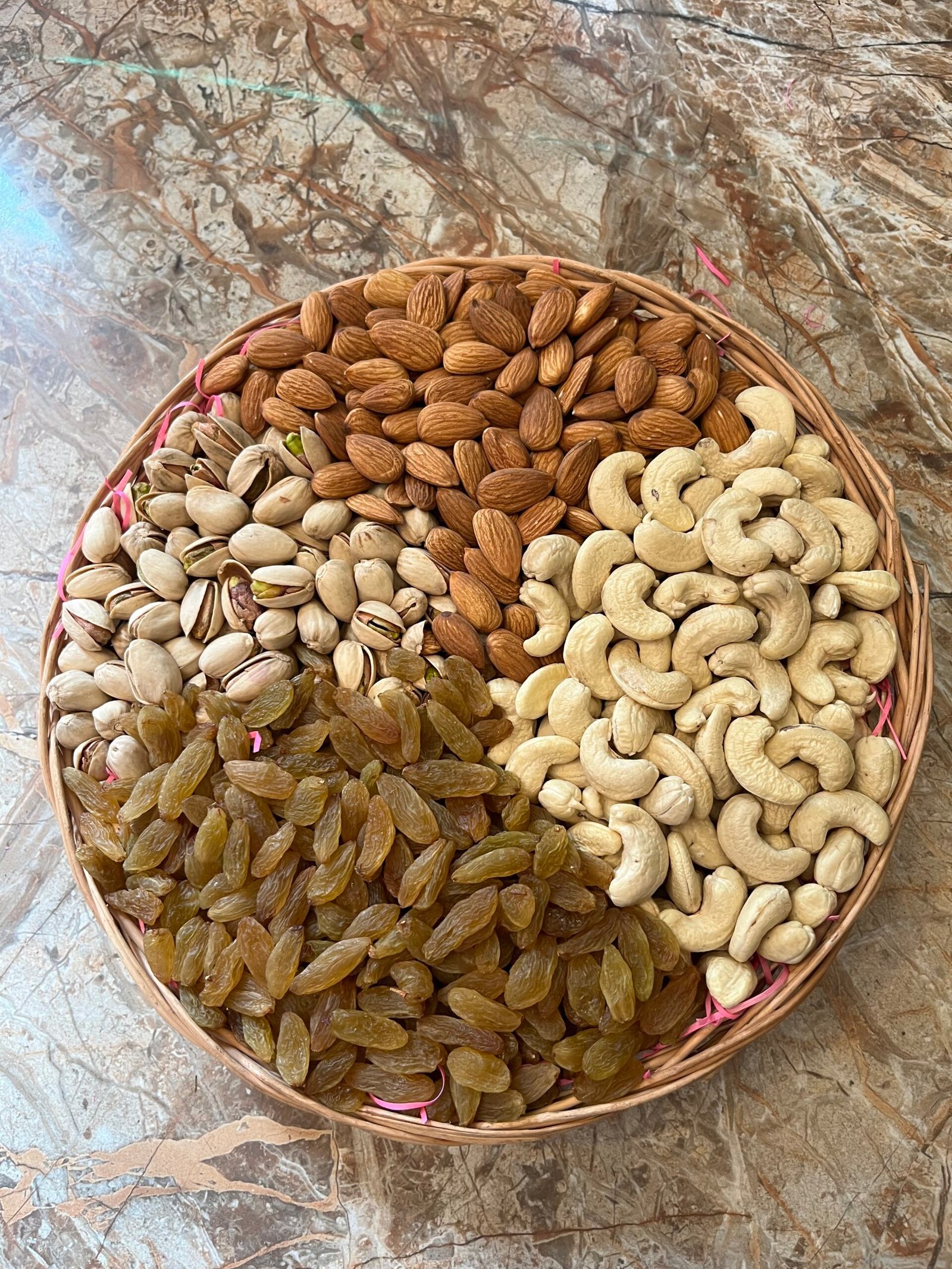 Mix Dry Fruits Basket-1Kg