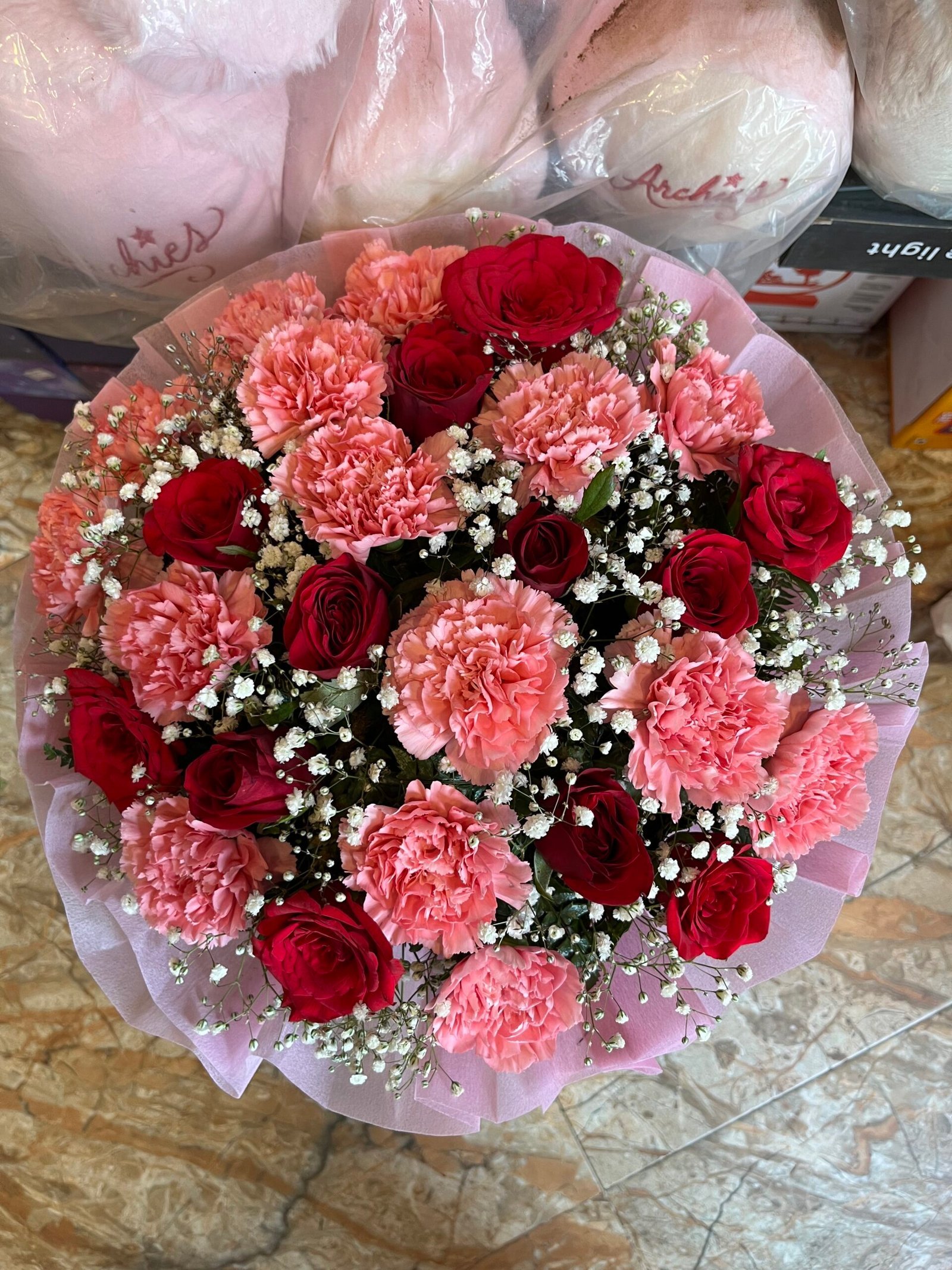 Mix Carnations n Roses Bouquet