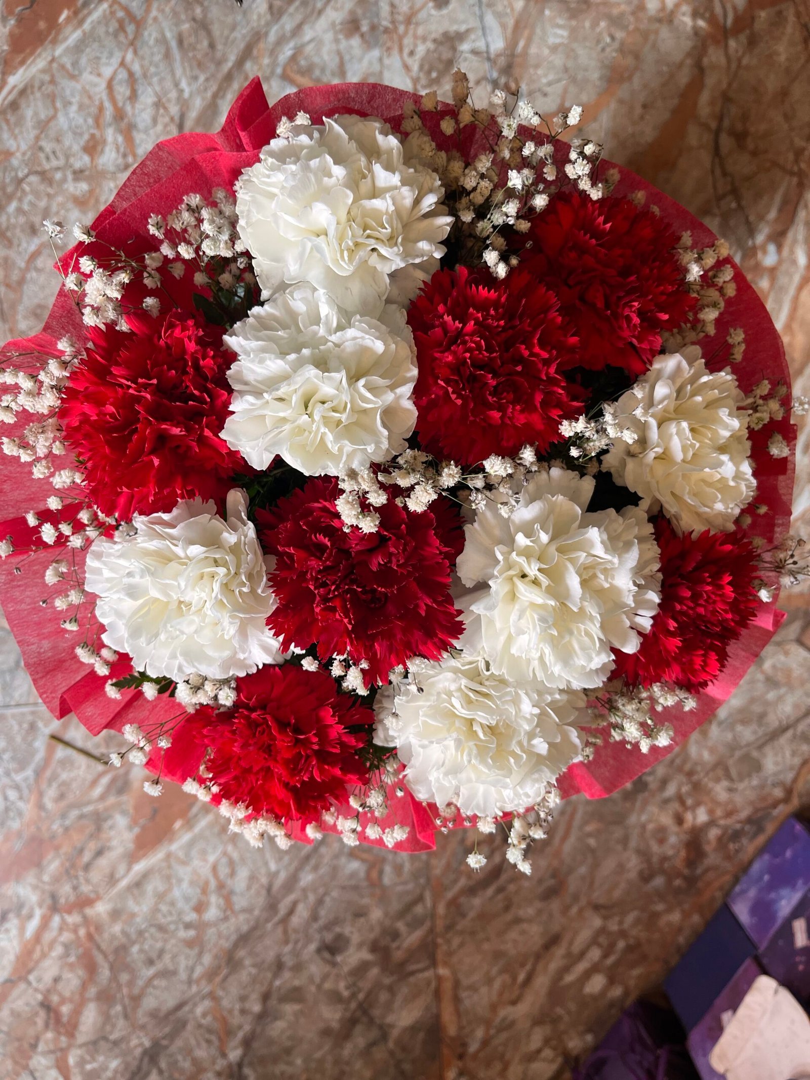 Red n White Carnations Bouquet - Image 2