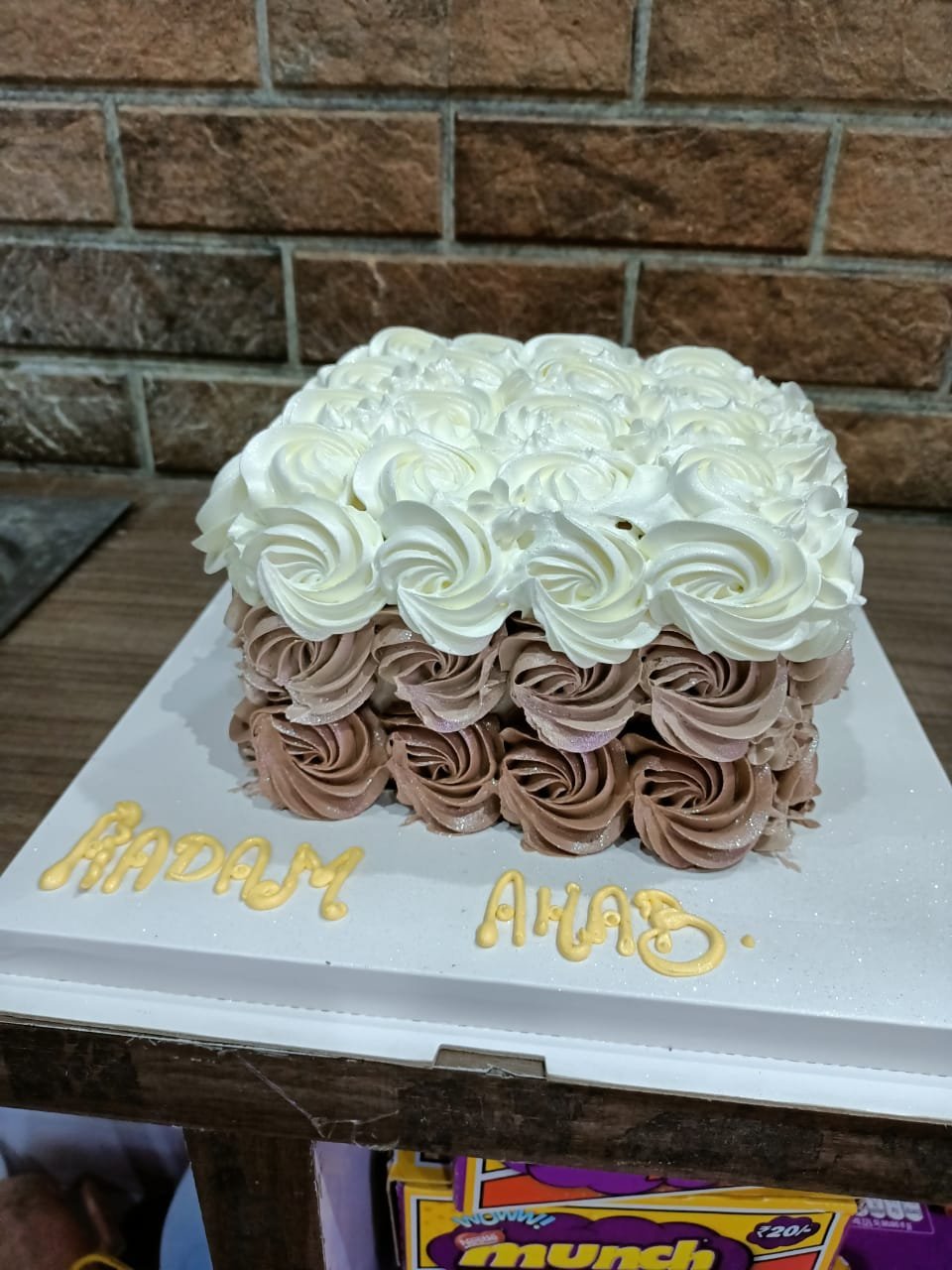 Floral Cake 1 Kg