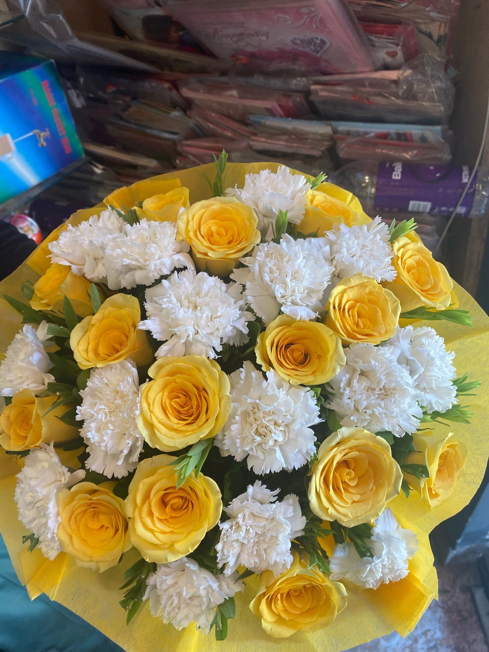 Simply Yellow n white