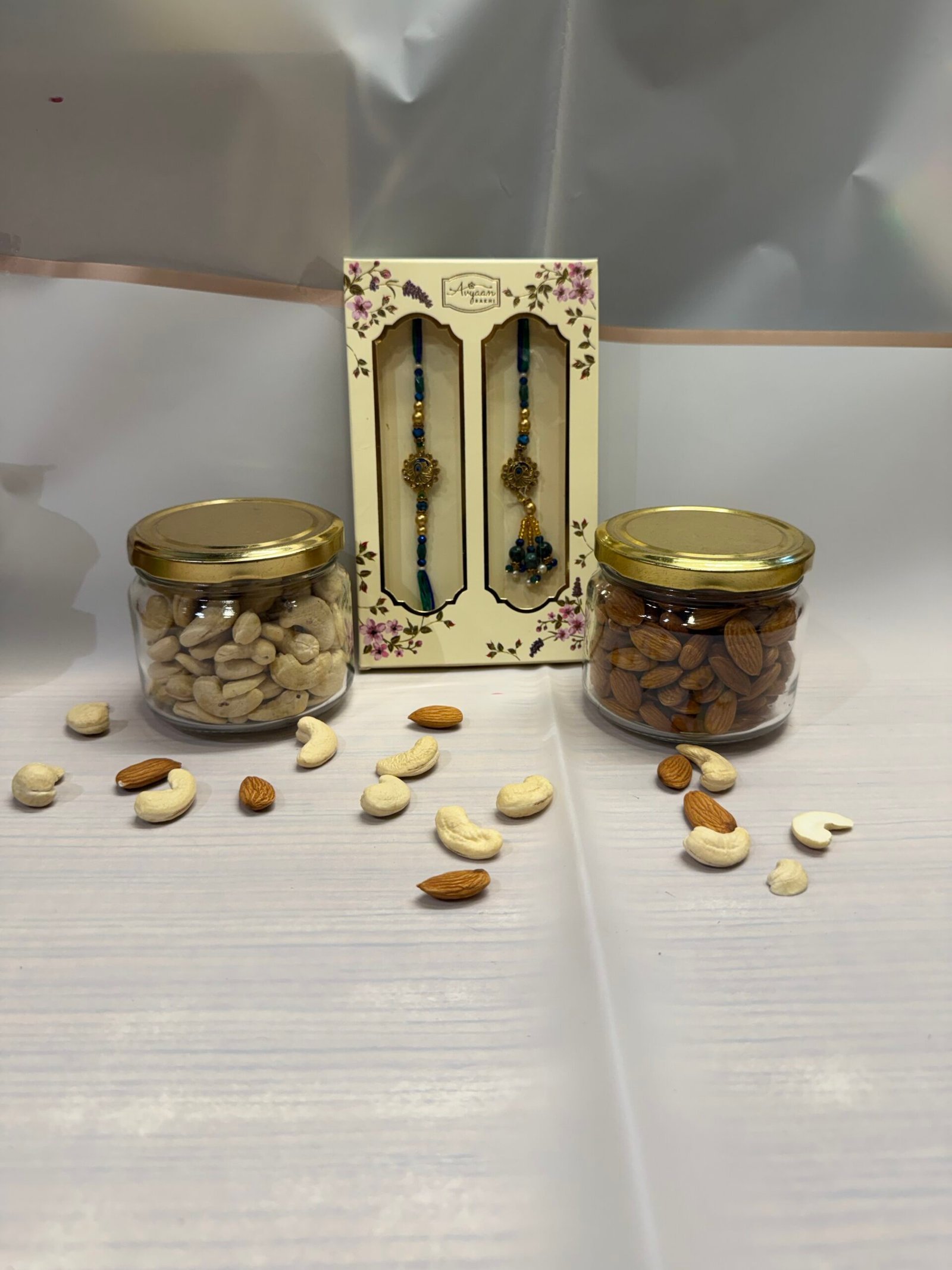 Beautiful Bhaiya Bhabhi Rakhi With Dry Fruits
