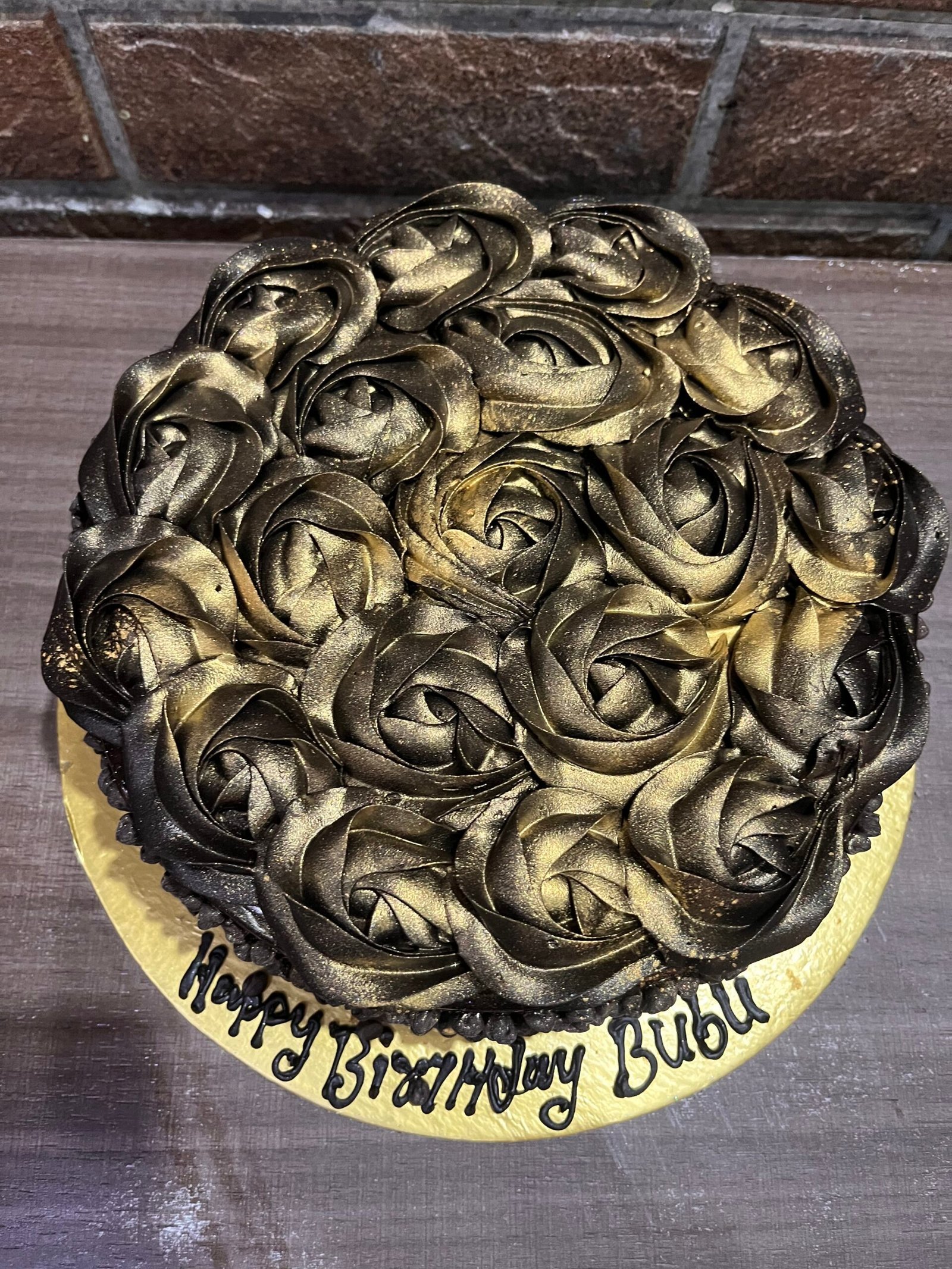 1kg Golden Chocochips Cake - Image 2