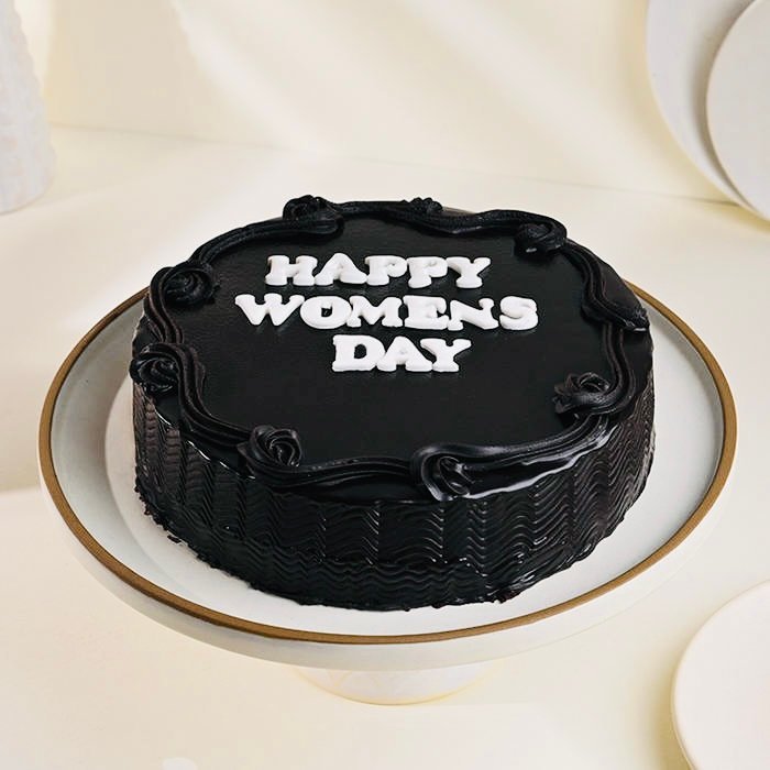 Women’s Day Chocolate Truffle Cake-Half Kg