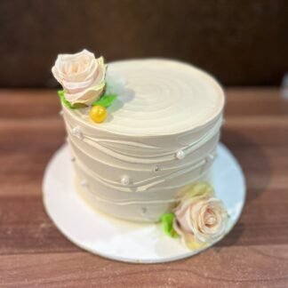 Golden Theme Cake-1 Kg