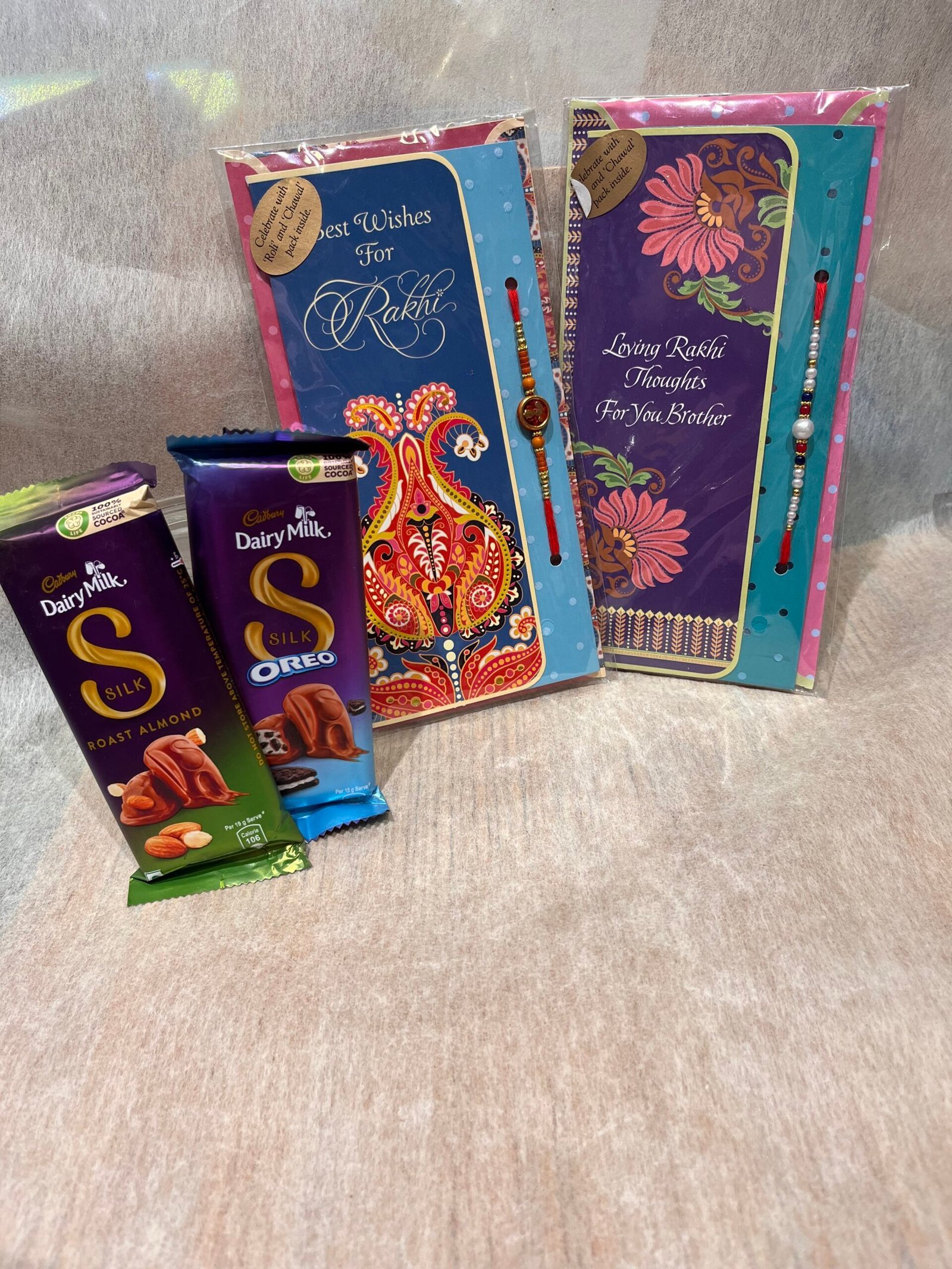 Rakhi Set With 2 Silk Chocolates