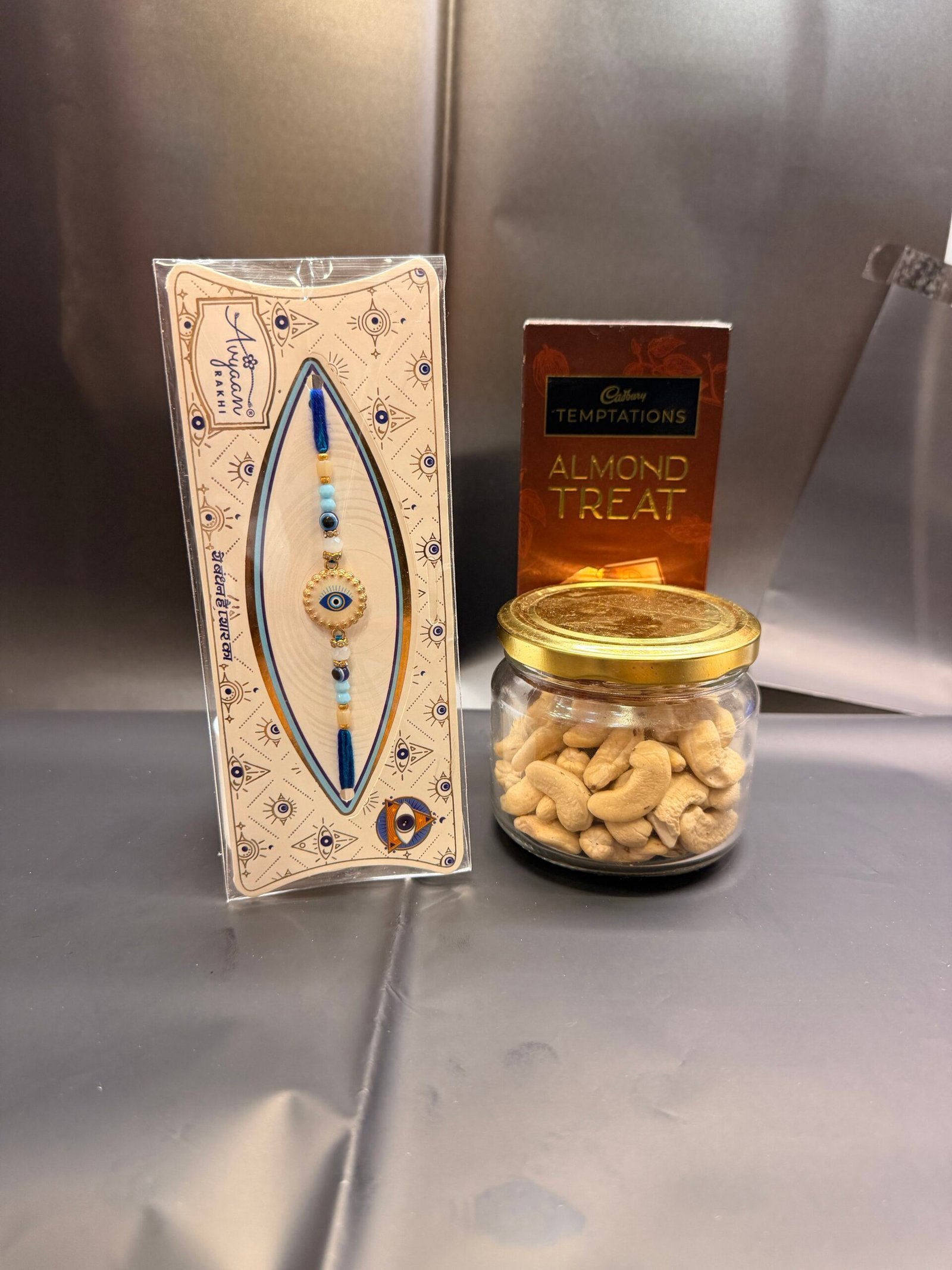 Premium Rakhi With Cashew & Chocolate