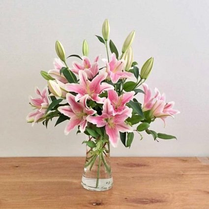 5 Pink Oriental Lillies In Glass Vase