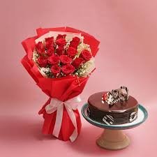 Love Red Roses Bouquet N Chocolate Cake